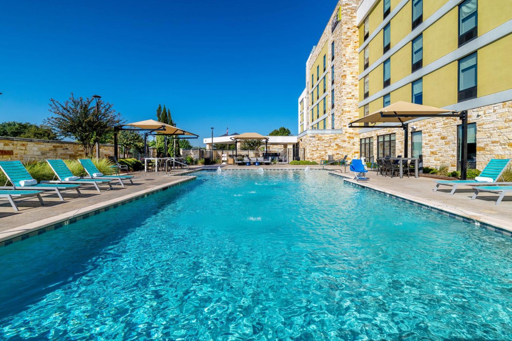 Home2 Suites By Hilton Dallas אדיסון מראה חיצוני תמונה